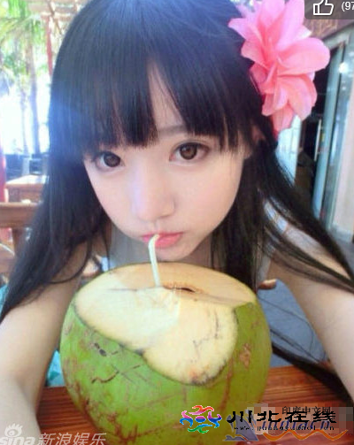 00后小學(xué)生微博曬性感照秀大腿半脫內(nèi)褲驚艷網(wǎng)友 小蘿莉網(wǎng)絡(luò)性感照片曝光