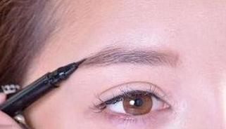 少時(shí)秀英撞臉唐嫣 一分鐘包你學(xué)會(huì)女神標(biāo)配一字眉3.jpg