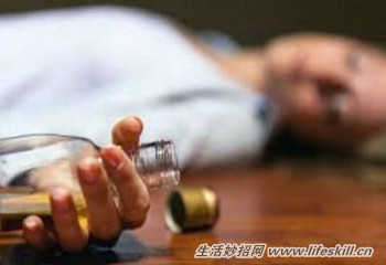 睡前喝點(diǎn)酒真能睡個(gè)好覺(jué)嗎?