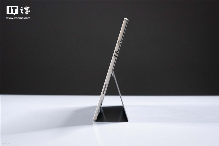 ΢ܛSurface Pro 6ع⣺Intel˴UoUSB-Cӿ
