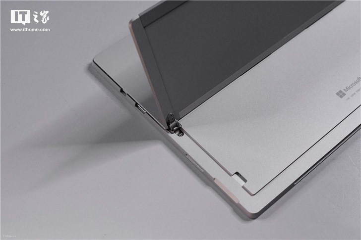 ΢ܛSurface Pro 6ع⣺Intel˴UoUSB-Cӿ