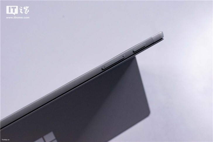 ΢ܛSurface Pro 6ع⣺Intel˴UoUSB-Cӿ