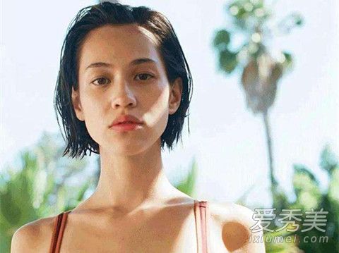 個(gè)性少女厭世妝教程 個(gè)性少女的厭世妝容大解析 個(gè)性少女厭世妝教程 個(gè)性少女的厭世妝容大解析