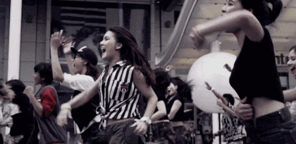 1563194465109513.gif 3.gif