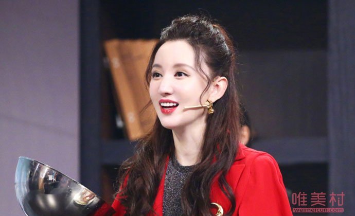 張萌就吐槽林有有角色一事道歉 深夜發(fā)視頻信息量很大(圖)