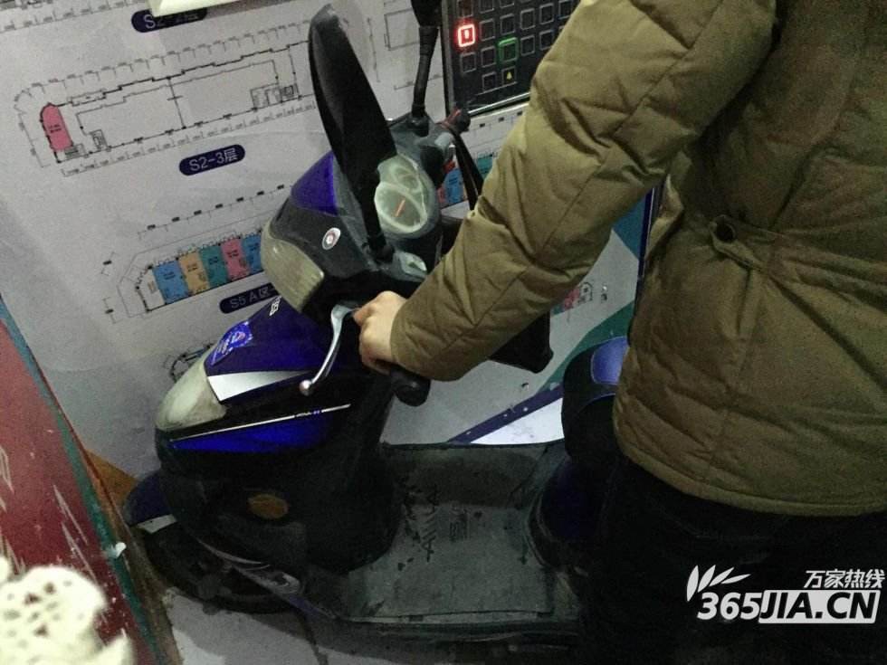 新買(mǎi)電動(dòng)車(chē)電池第一次怎樣充電