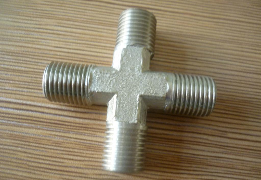 水管內(nèi)絲接口滲水怎么解決