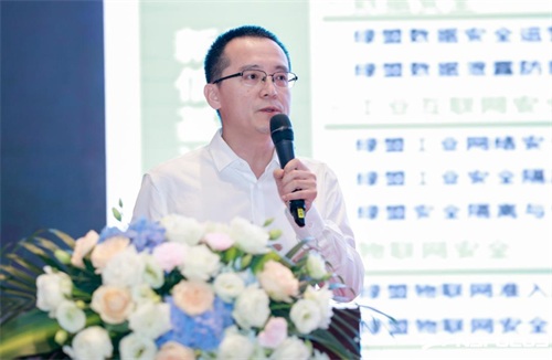 DƬ1.jpg