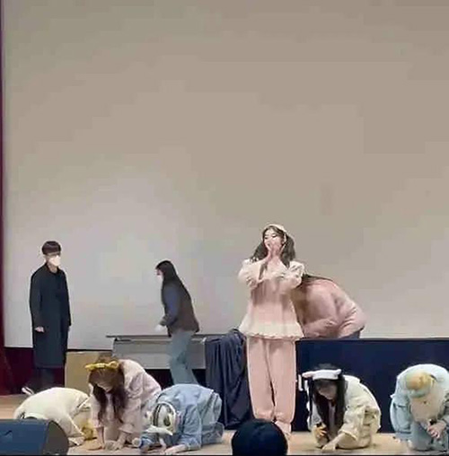 王怡人中國人不行大禮是怎么一回事 王怡人個(gè)人資料介紹