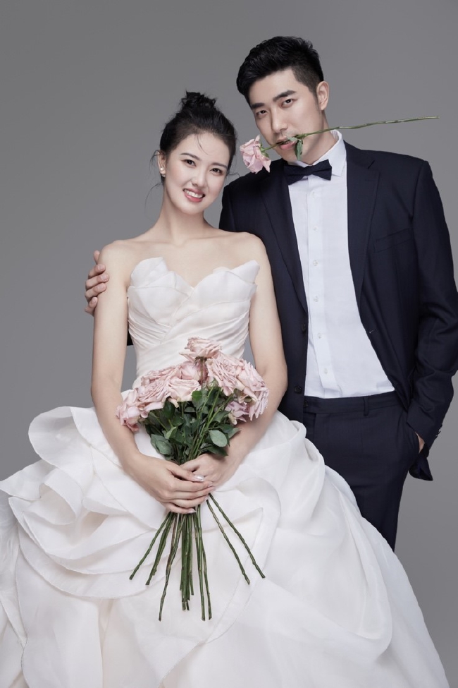 張常寧吳冠希結(jié)婚 張常寧吳冠;榧喺掌毓