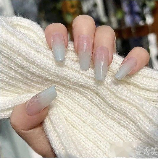 超仙的夏日冰透美甲,520還沒(méi)做美甲的姐妹趕快分配~