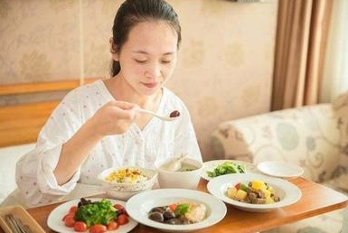 網(wǎng)絡(luò)用語(yǔ)坐月子式假期是什么梗