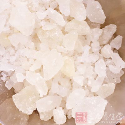 感冒咳嗽吃什么好的快? 銀耳15、冰糖25克、鴨蛋1只