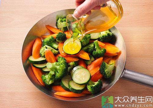 橄欖油炒菜對(duì)健康有危害? 橄欖油炒菜對(duì)健康有危害?(3)