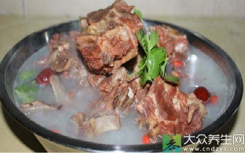 喝這5種湯才對(duì)骨頭好 喝這5種湯才對(duì)骨頭好(4)