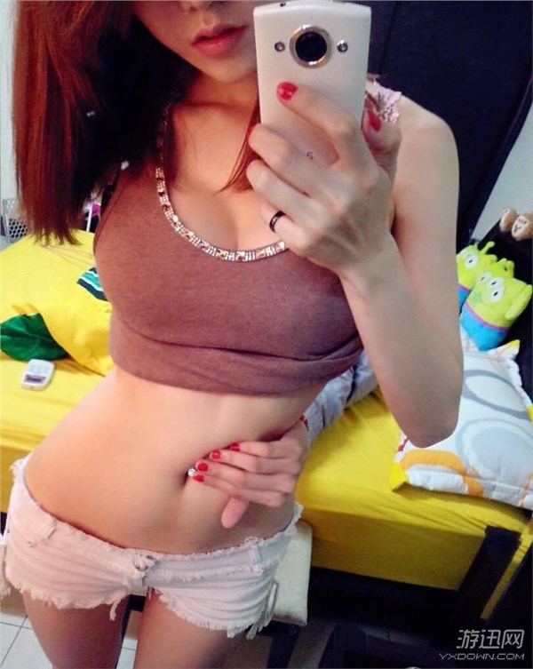 臺(tái)灣美女身穿背心練瑜伽超性感 網(wǎng)友:姑娘,缺陪練不?