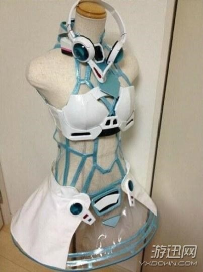 不怕孩子出柜?日本腦洞母親為兒子做女裝COS服道具 不怕孩子出柜?日本腦洞母親為兒子做女裝COS服道具