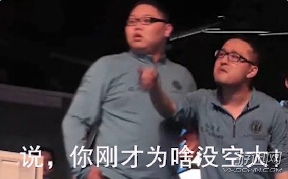 LOL起小點特別篇:禿頭大戰(zhàn)騷豬,誰才是武林至尊?