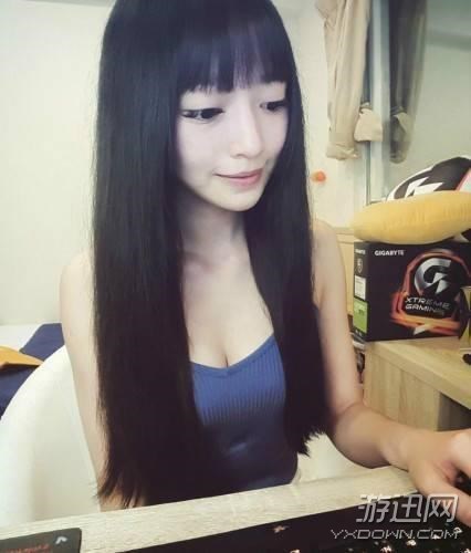 臺灣LOL女主播曬泳裝照 顏值點贊,就是胸小了點兒