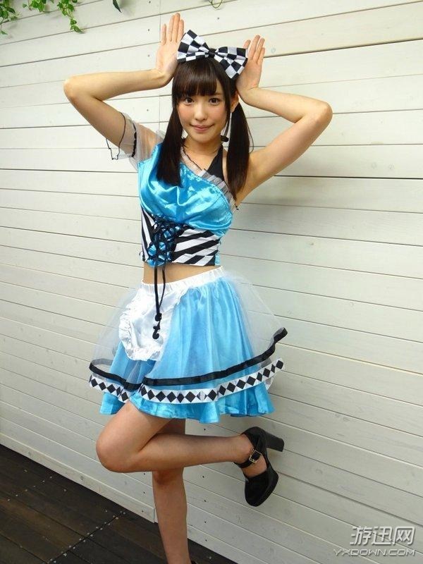 CJ“濕身娘”最新福利美照 妖嬈身材竟是日本人(圖)