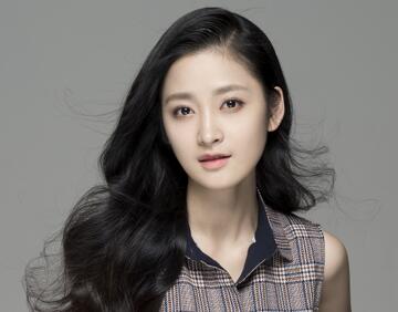 美人私房菜曼荷誰演的 曼荷扮演者肖婷佳的胸圍及微博個人資料