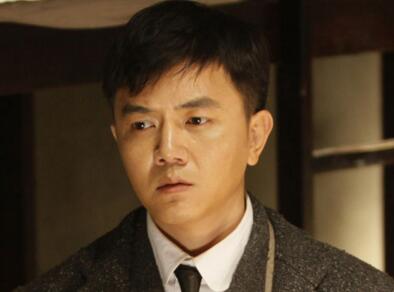 北上廣依然相信愛情東方柏扮演者黃超 黃超個人資料黑社會照片